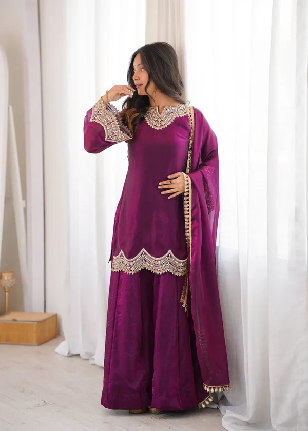 Purple_Georgette_Embellished_Ethnic_Suit_Set_For_Women