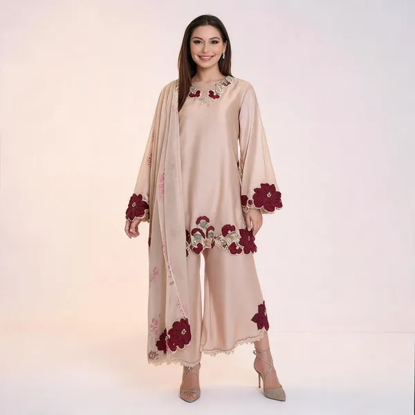 Beige_Georgette_Embroidered_Relaxed_Fit_Kurta_Set_For_Women