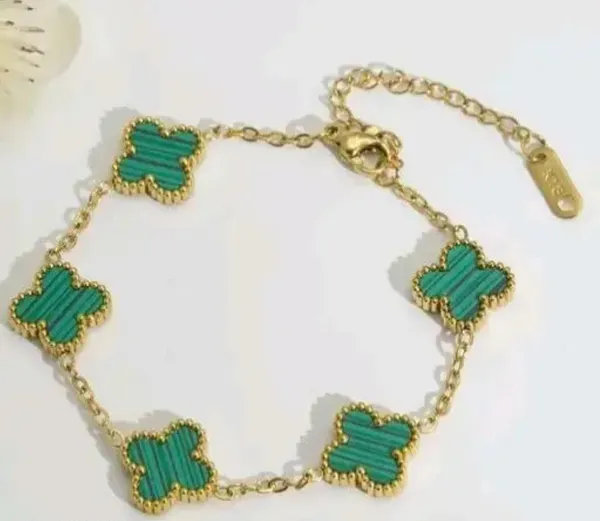 Gold_Tone_Green_Clover_Bracelet_for_Women