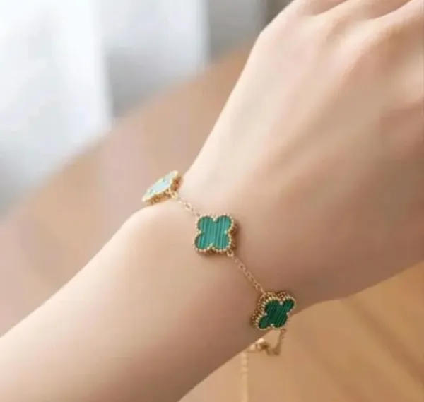 Gold_Tone_Green_Clover_Bracelet_for_Women