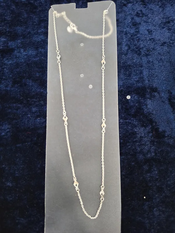 Silver_Tone_925_Silver_Floral_Charm_Chain_Necklace_For_Women