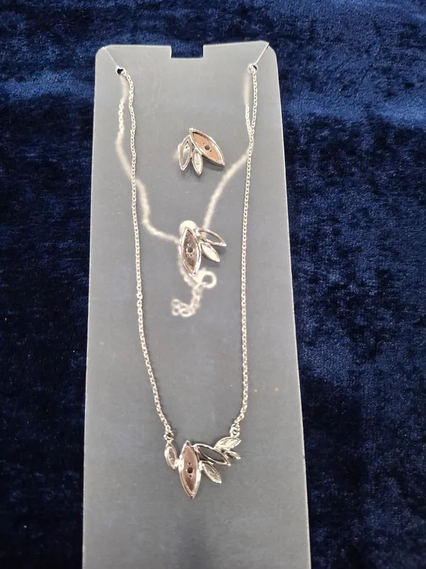 Silver_Tone_925_Silver_Interlocking_Link_Chain_Necklace_For_Women