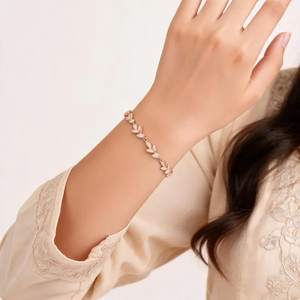 Silver_925_Sterling_Floral_Motif_Chain_Bracelet_For_Women