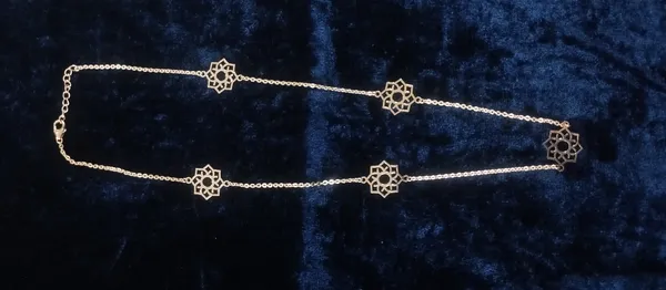 Silver_Tone_925_Silver_Circular_Charm_Chain_Necklace_For_Women