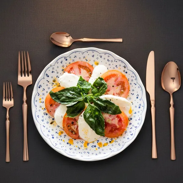 Rose_Gold_Stainless_Steel_Elegance_Collection_Cutlery_Set_For_Home_And_Kitchen_Pack_Of_6_30_Pcs