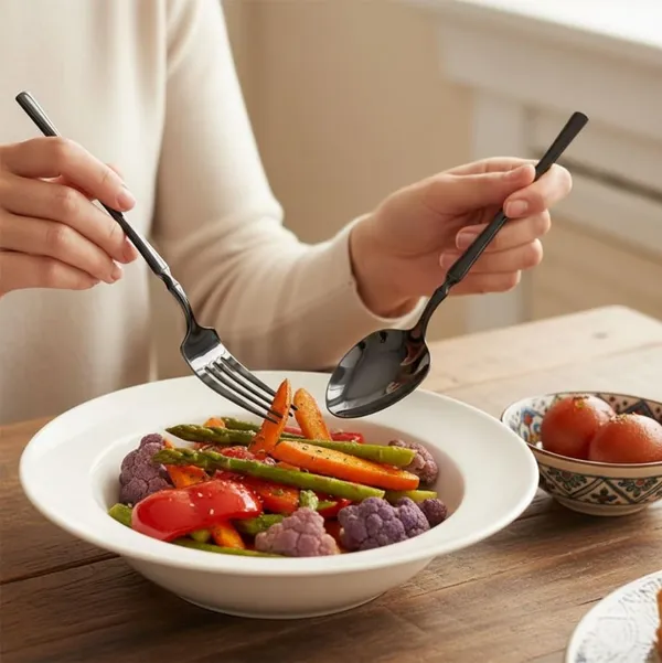 Black_Stainless_Steel_Basic_Cutlery_Set_Elegance_Collection_Cutlery_Set_For_Home_And_Kitchen