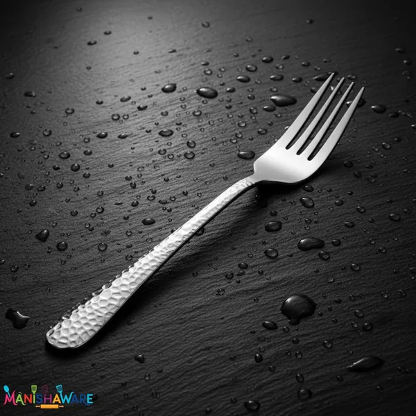 Silver_Stainless_Steel_Artisan_Hammered_Collection_Cutlery_Set_For_Home_And_Kitchen