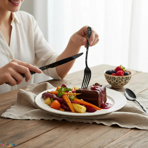 Black_Stainless_Steel_Bloom_Collection_Cutlery_Set_For_Home_And_Kitchen