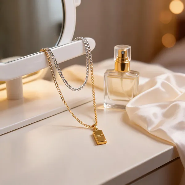 Gold_&_Silver_Brass_And_Alloy_Layered_Pendant_Necklace_For_Women