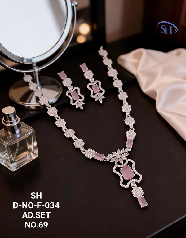 Silver_&_Pink_Brass_And_Alloy_Necklace_Set_For_Women
