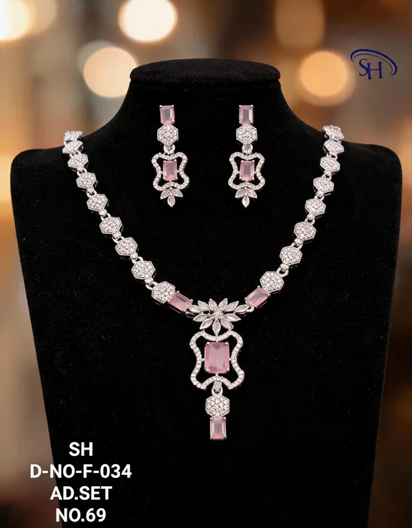Silver_&_Pink_Brass_And_Alloy_Necklace_Set_For_Women