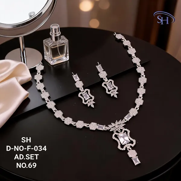 Silver_Brass_And_Alloy_Necklace_Set_For_Women