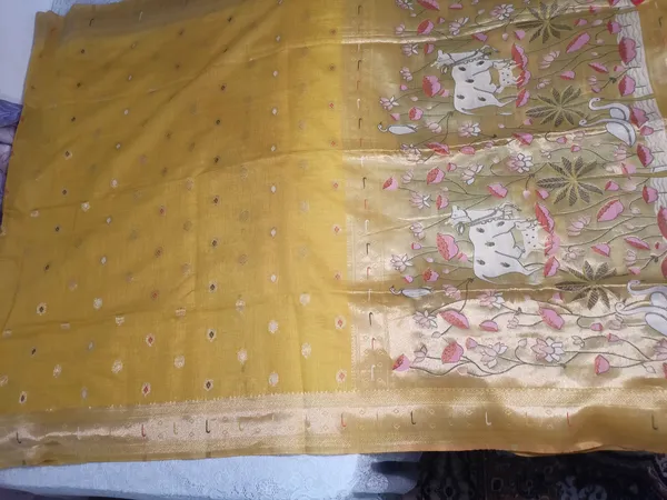 Gau-Dharini_(Honoring_the_sacred_Kamdhenu_motifs)with_handmade_crochet_pauch