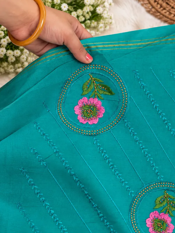 Firoza_Gulbahar_Embroidered_Saree_🌸