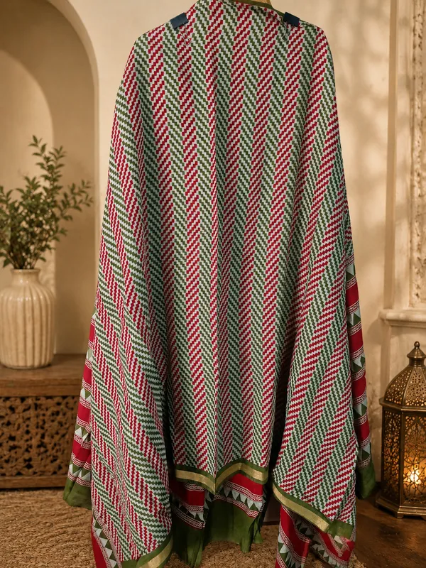 ajrakh_geometric_printed_suit_piece