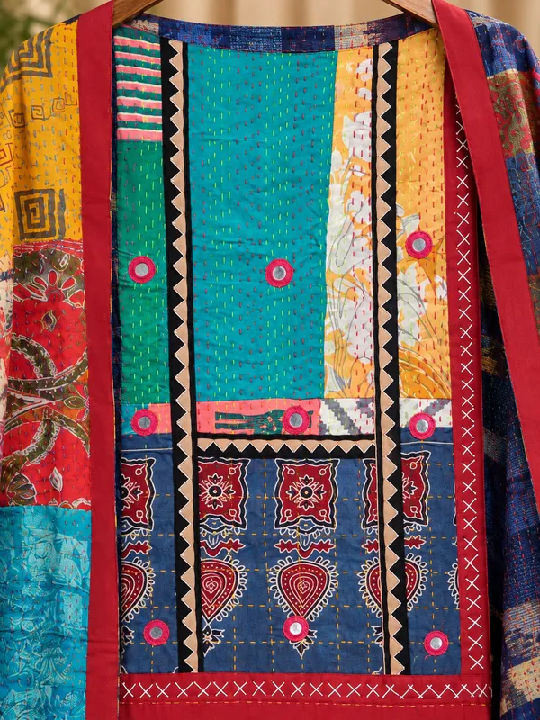 Colourful_elegance_and_artisanal_charm