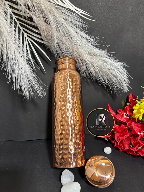 Copper_Hammered_Finish_Screw_Cap_Water_Bottle