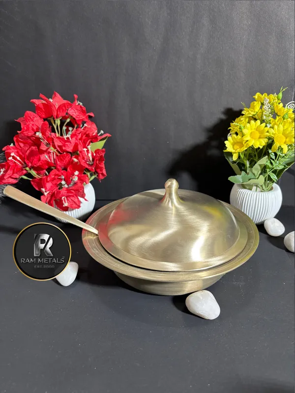Bronze_Large_Traditional_Lidded_Serving_Bowl_Set_(Donga_-Dhakkan)