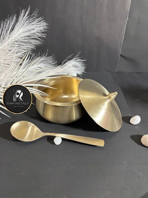 Bronze_Medium_Handi_Lidded_Serving_Bowl_Set_with_spoon_(1000_ml)