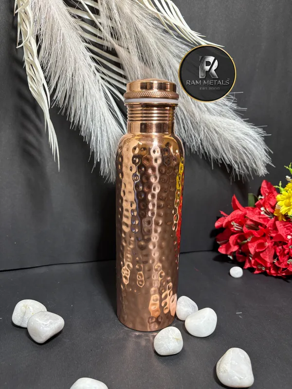 Copper_Hammered_Finish_Screw_Cap_Water_Bottle