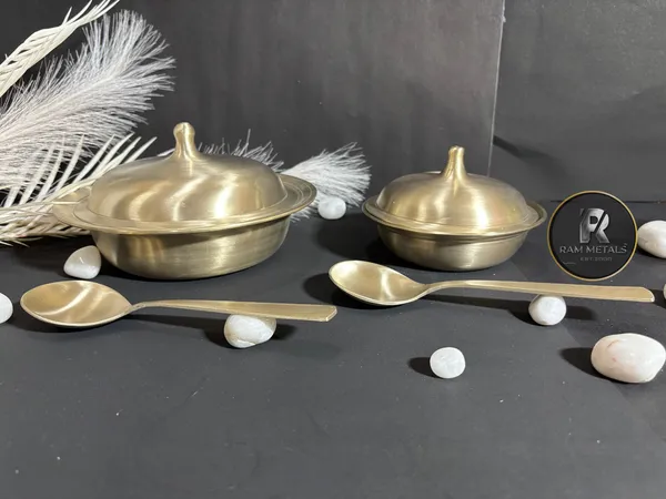 Bronze_Small_Lidded_Serving_Bowl_Set_With_Spoons_(Donga_-_Dhakkan_)