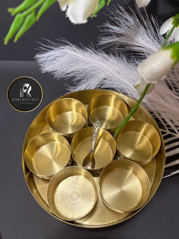 Brass_Floral_Engraved_Masala_Box_With_Compartments