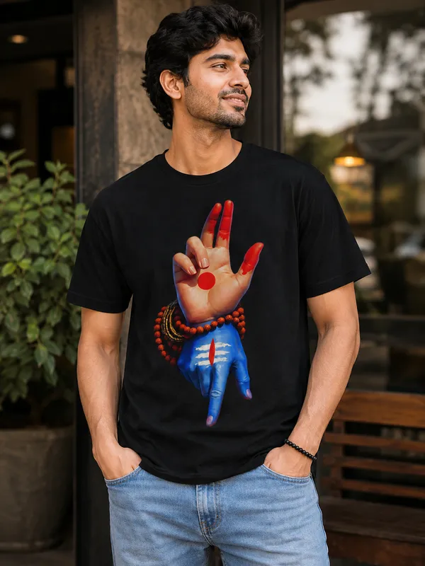Black_Graphic_Pollycotton_200_Gsm_Regular_Fit_T_Shirt_For_Unisex
