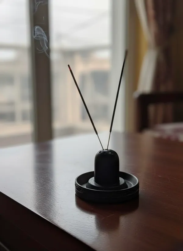 Shivling_Incense_Holder