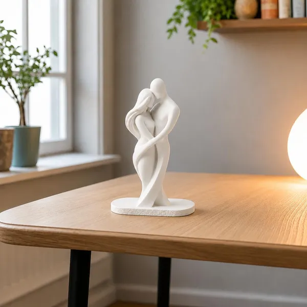 Eternal_Embrace_Modern_Abstract_Couple_Sculpture