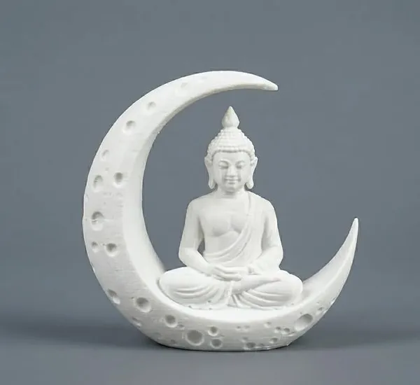 Moonlight_serenity_buddha_idol
