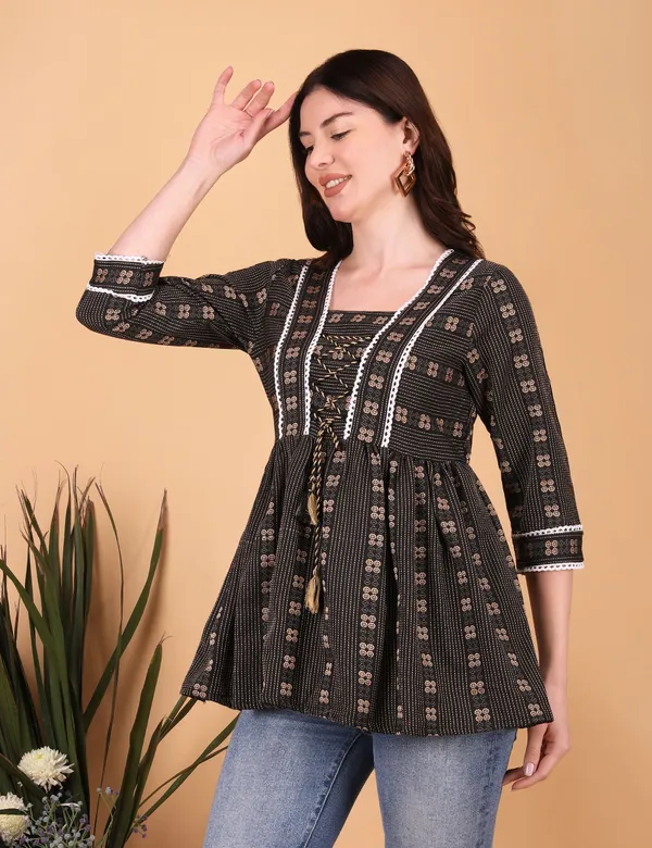 Black_Cotton_Casual_Printed_Top_For_Women