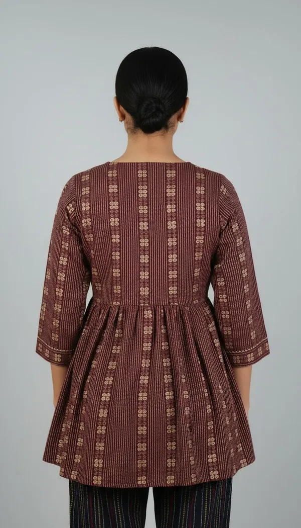 Dark_Green_And_Maroon_Cotton_Top_For_Women