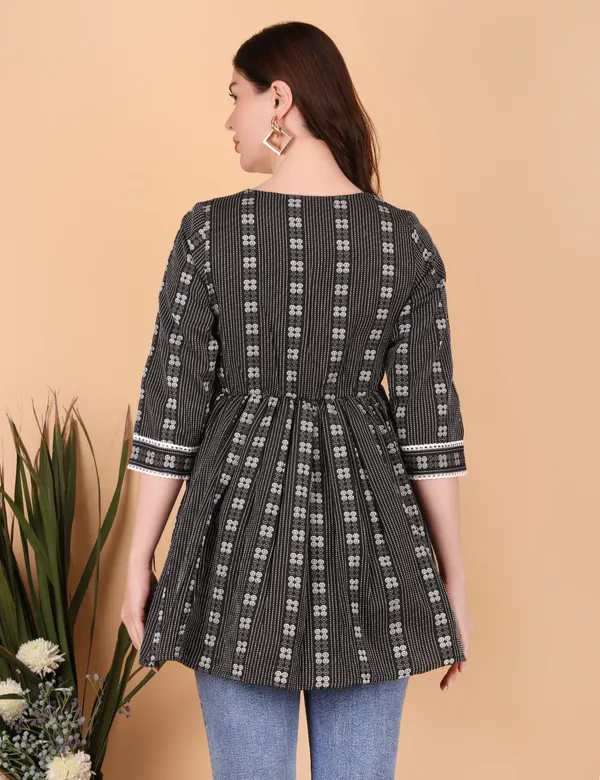 Black_Cotton_Top_For_Women
