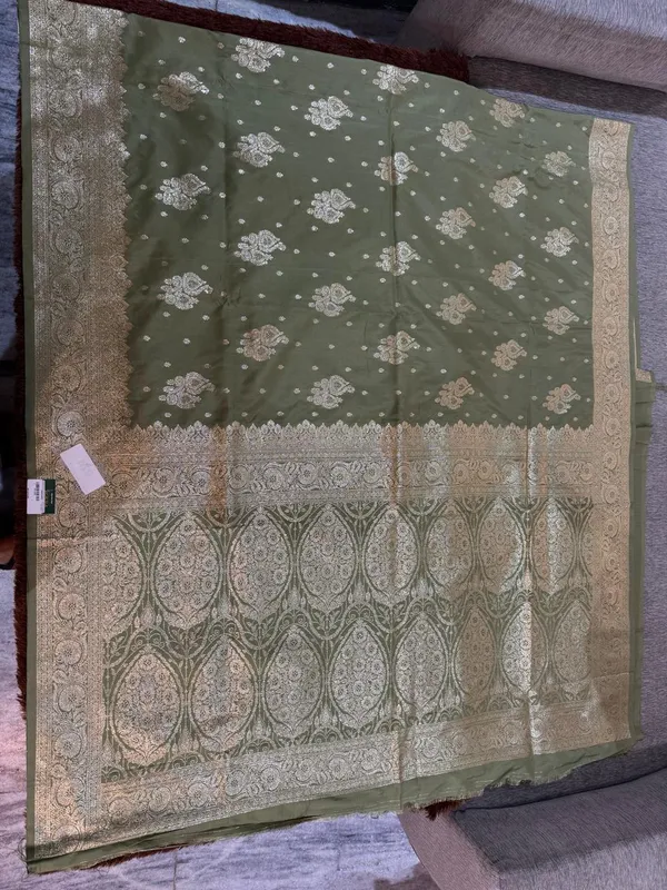 Olive_Green_Woven_Saree_for_Women