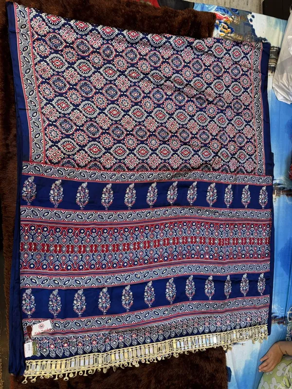 Navy_Blue_Printed_Saree_for_Women