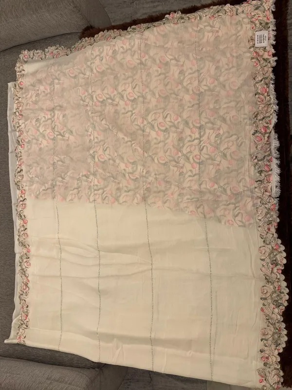 Cream_Embroidered_Saree_for_Women