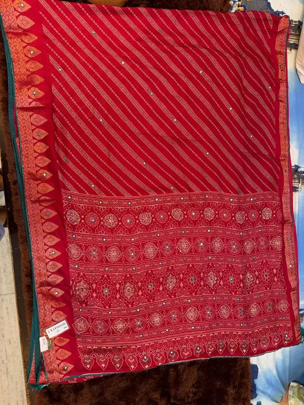Red_Embellished_Saree_for_Women