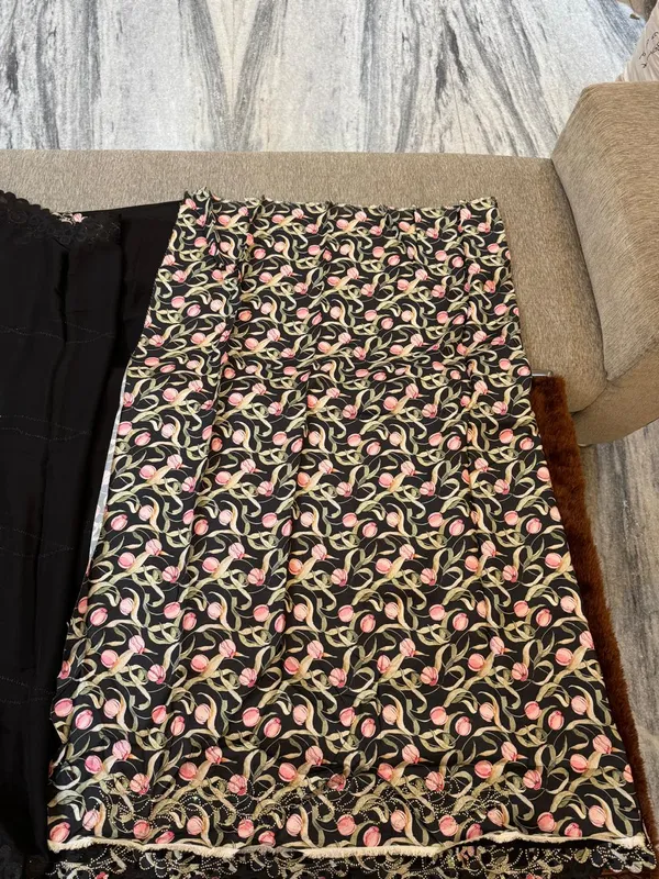 Black_Floral_Print_Ethnic_Saree_For_Women