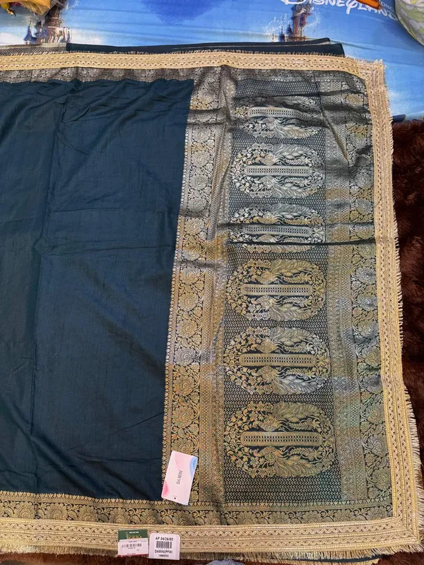 Blue_Brocade_Saree_for_Women