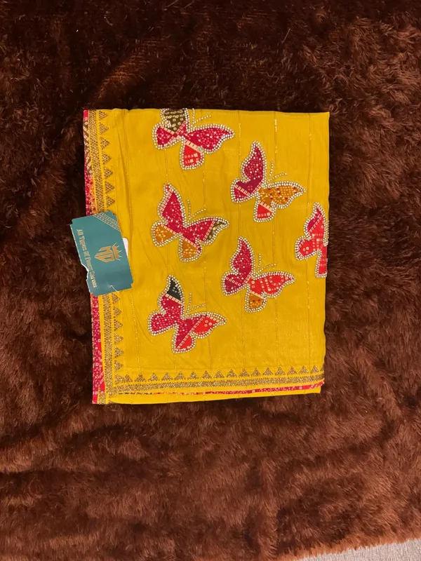 Yellow_Embellished_Ethnic_Saree_for_Women