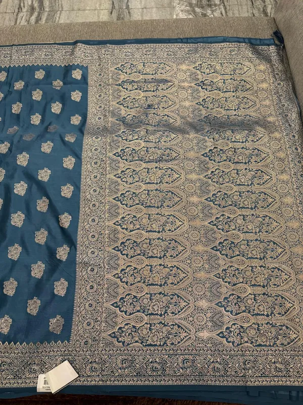 Blue_Printed_Saree_for_Women
