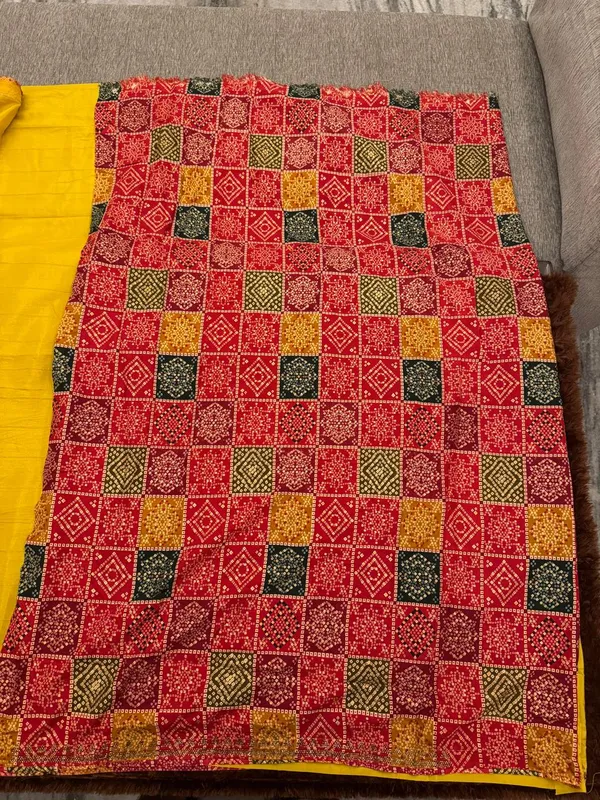 Yellow_Embellished_Ethnic_Saree_for_Women