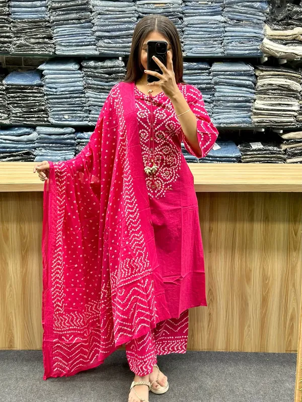 Pink_Bandhani_Print_Kurta_Set_for_Women