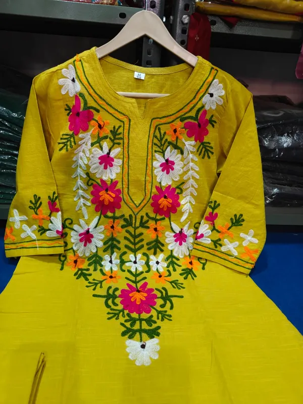 Yellow_Cotton_Straight_Floral_Embroidered_Kurta_Pant_Set_For_Women