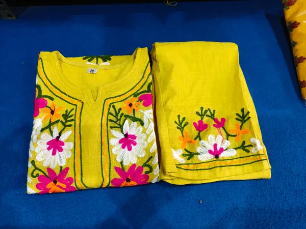 Yellow_Cotton_Straight_Floral_Embroidered_Kurta_Pant_Set_For_Women