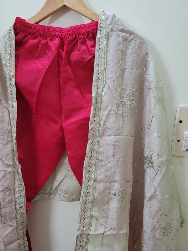 Pink_Mal_Chanderi_Embroidered_Straight_Salwar_Suit_Set_For_Women