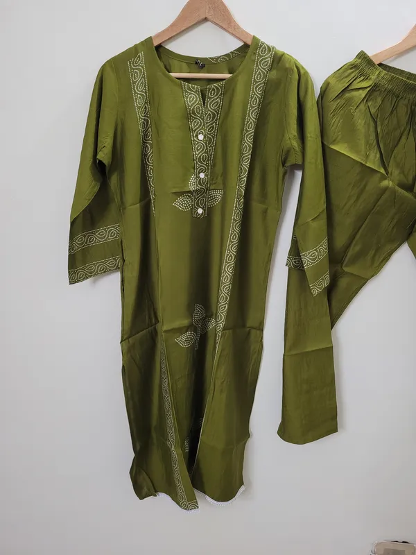 Olive_Green_Chennon_Printed_Kurta_Pajama_Set_For_Men