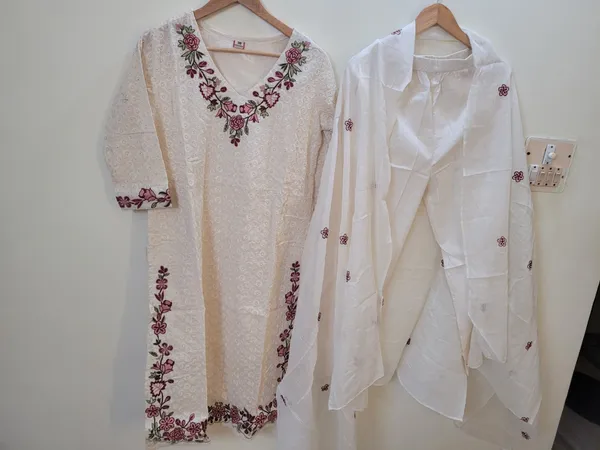Off_White_Pure_Cotton_Embroidered_V-Neck_Ethnic_Top_For_Women