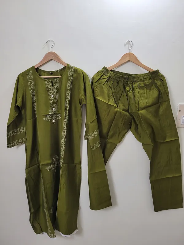 Olive_Green_Chennon_Printed_Kurta_Pajama_Set_For_Men