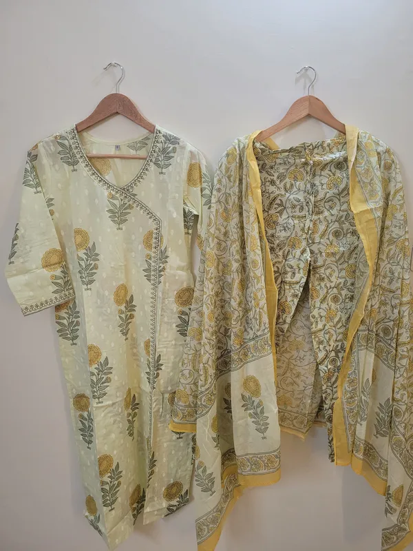Cream_Pure_Cotton_Floral_Print_Straight_Kurta_For_Women